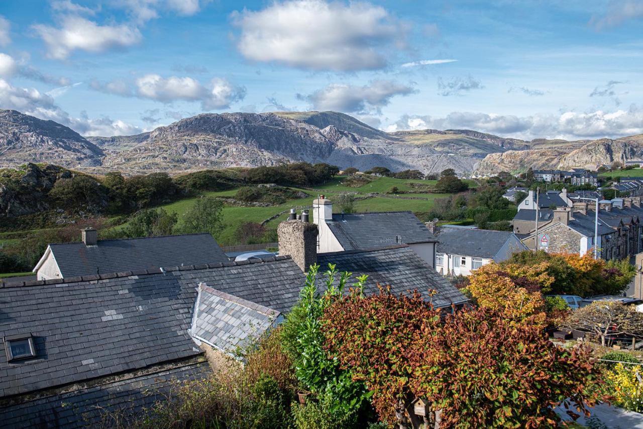 Homely Cottage With Garden And Mountain-View Blaenau Ffestiniog ภายนอก รูปภาพ