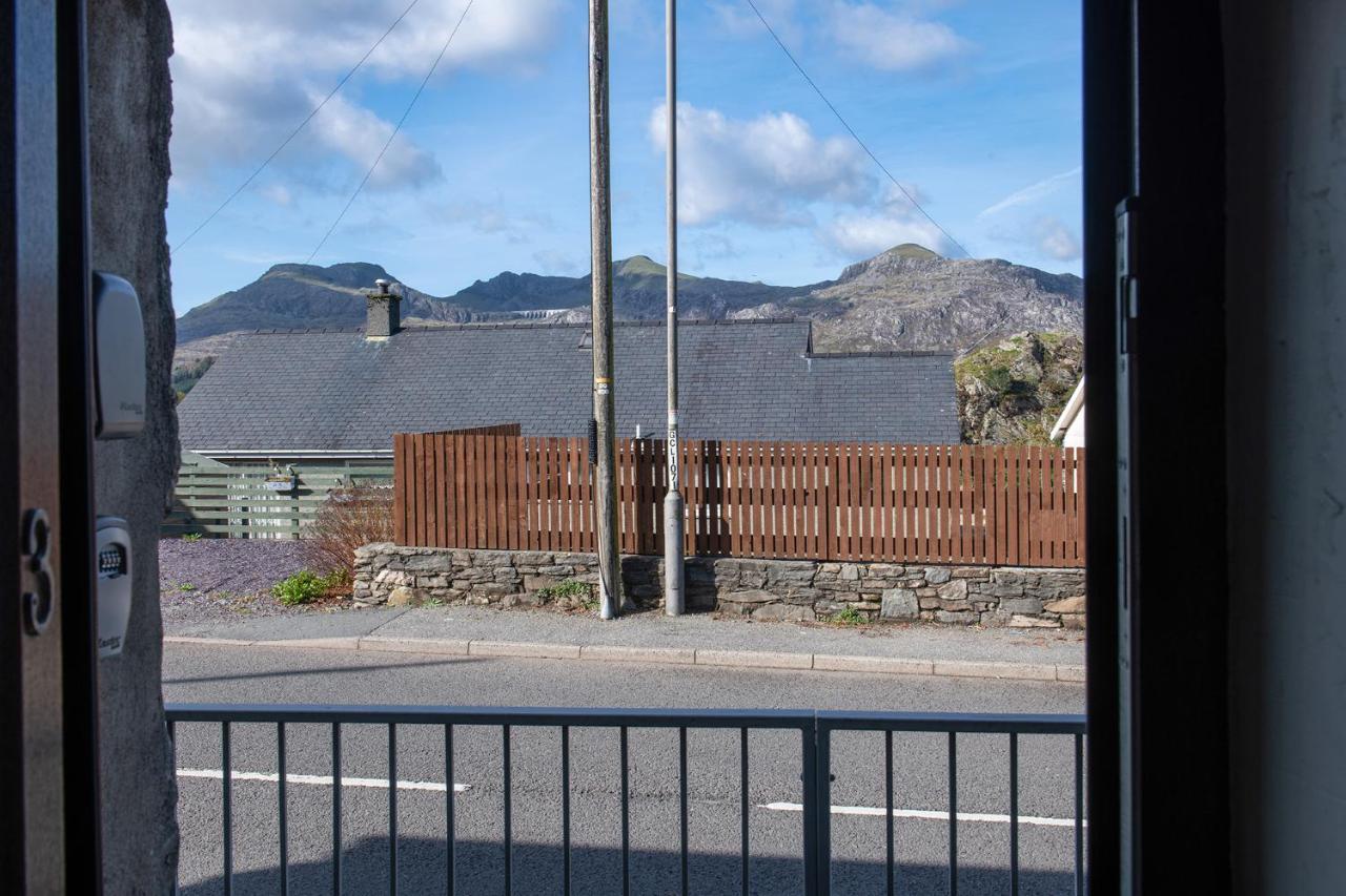Homely Cottage With Garden And Mountain-View Blaenau Ffestiniog ภายนอก รูปภาพ