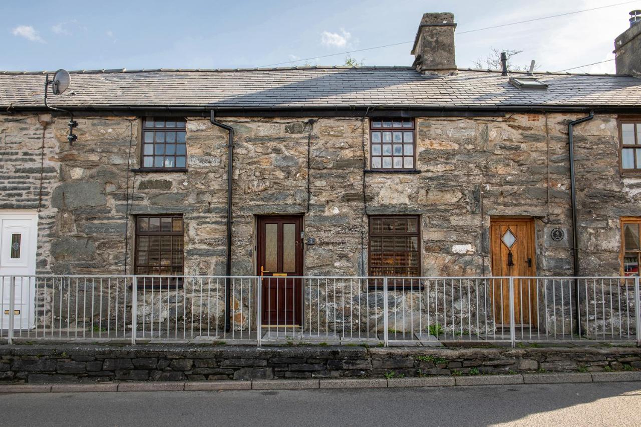 Homely Cottage With Garden And Mountain-View Blaenau Ffestiniog ภายนอก รูปภาพ